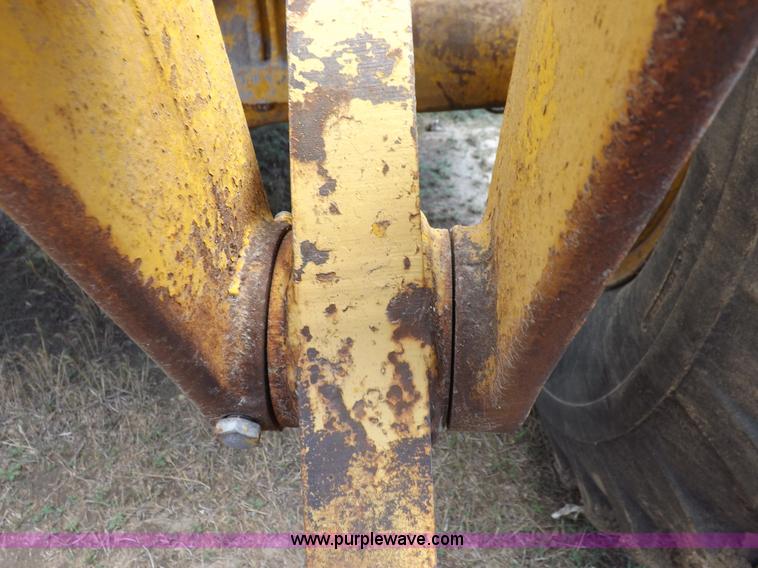 image for item I7724 1964 Caterpillar 944A wheel loader