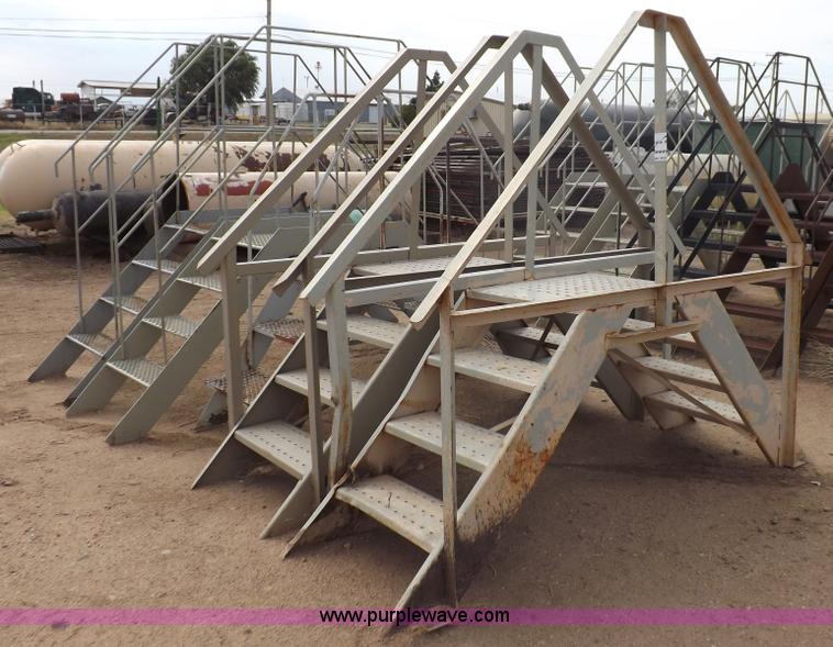 image for item I7726 (5) containment dike crossover steps