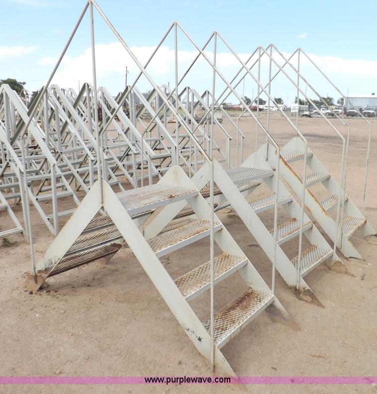 image for item I7728 (3) containment dike steps