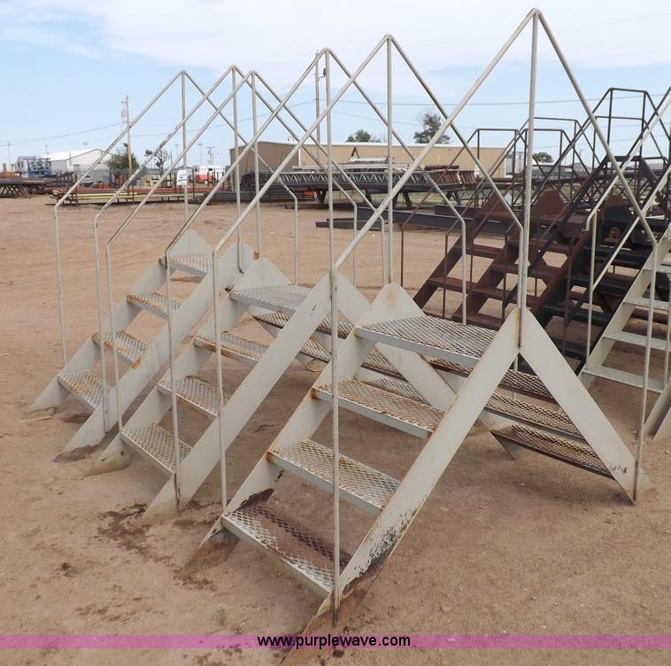 image for item I7728 (3) containment dike steps