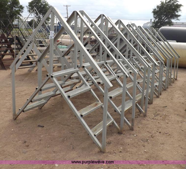 image for item I7729 (7) containment dike steps