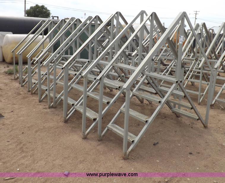 image for item I7729 (7) containment dike steps