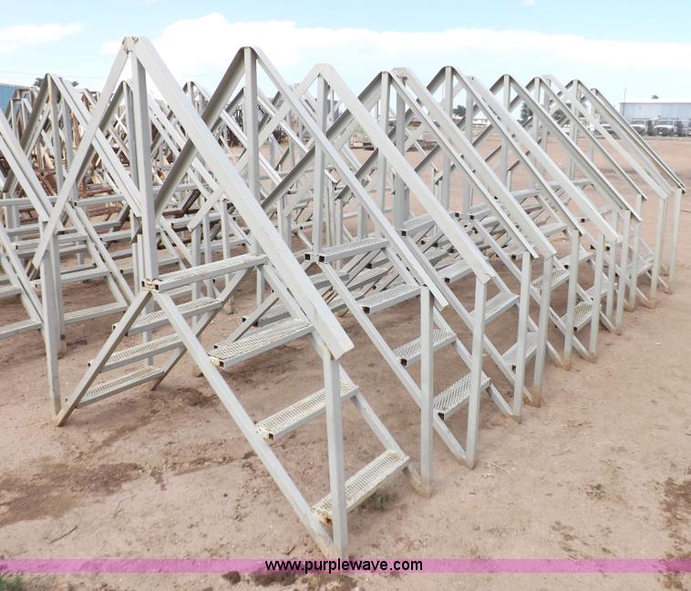 image for item I7729 (7) containment dike steps