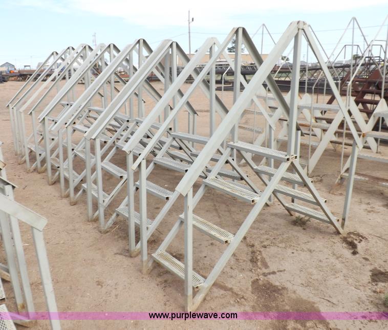 image for item I7729 (7) containment dike steps