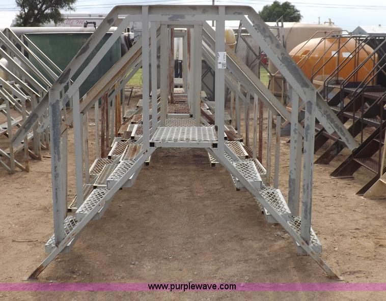 image for item I7731 (7) containment dike crossover steps