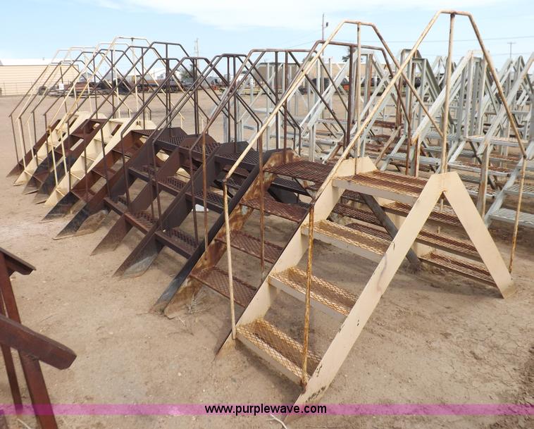 image for item I7732 (10) containment dike crossover steps