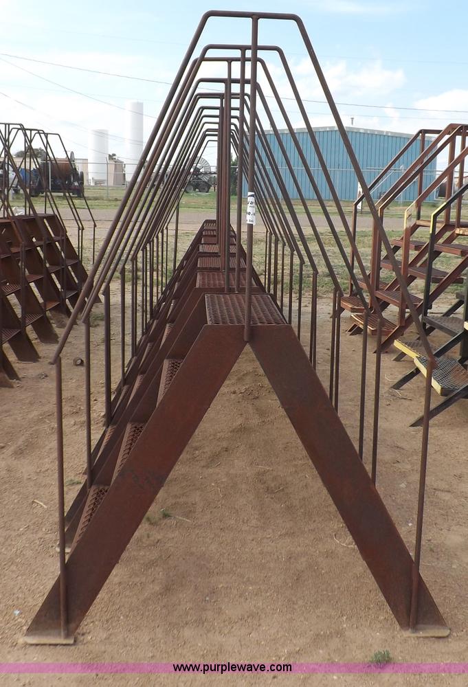 image for item I7738 (9) containment dike crossover steps