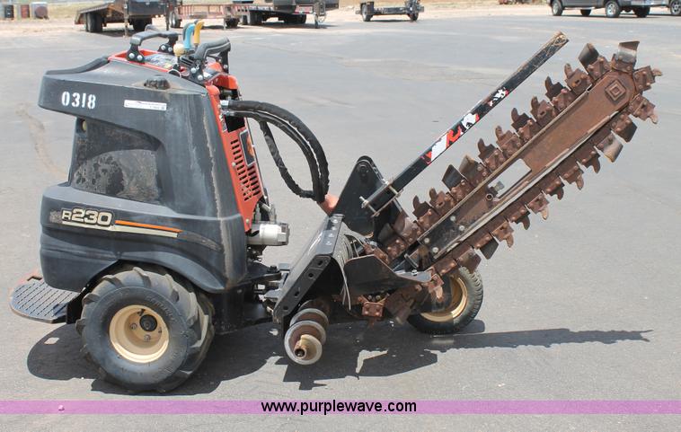 image for item T9066 2009 Ditch Witch R230 trencher