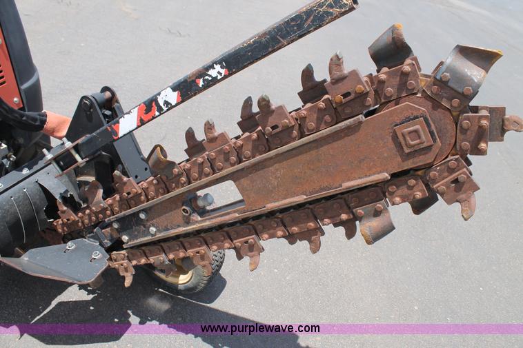 image for item T9066 2009 Ditch Witch R230 trencher