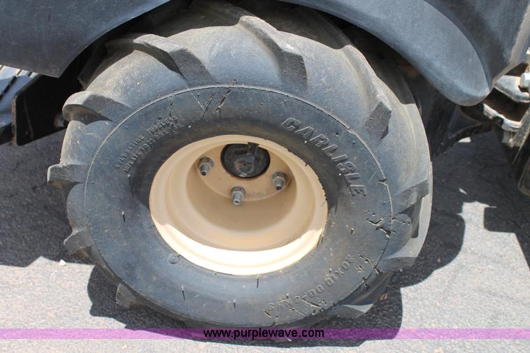 image for item T9066 2009 Ditch Witch R230 trencher