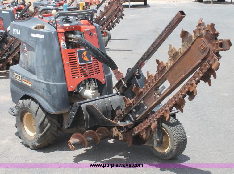 image for item T9067 2009 Ditch Witch R230 trencher