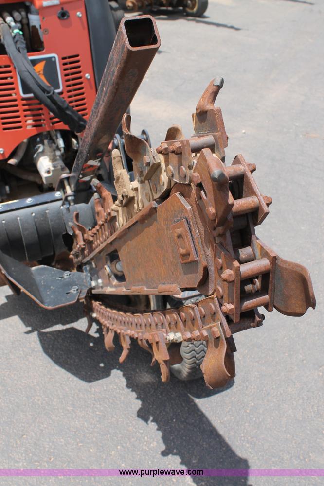image for item T9067 2009 Ditch Witch R230 trencher