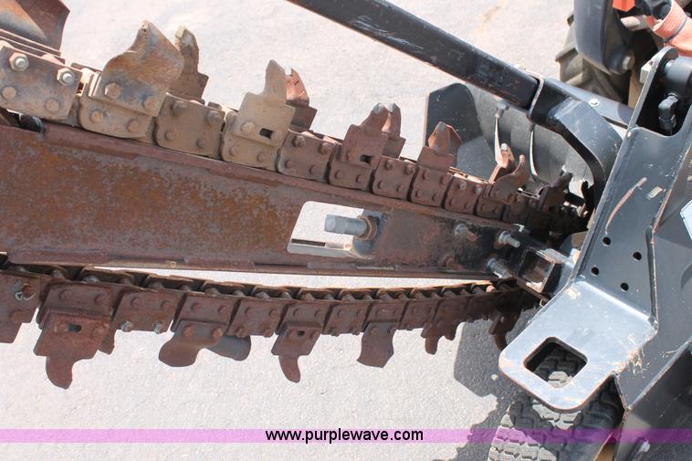 image for item T9067 2009 Ditch Witch R230 trencher