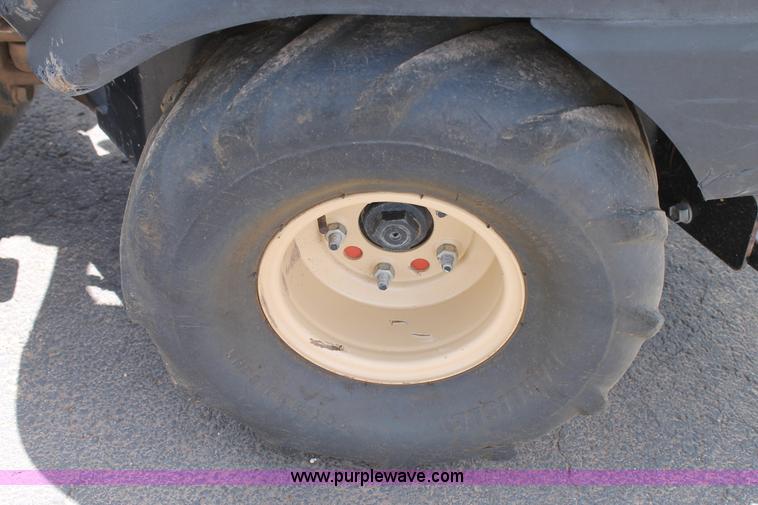 image for item T9067 2009 Ditch Witch R230 trencher