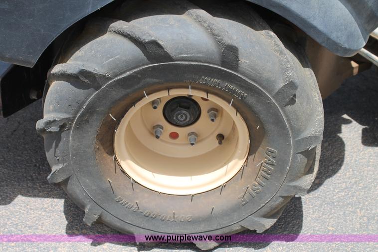 image for item T9067 2009 Ditch Witch R230 trencher