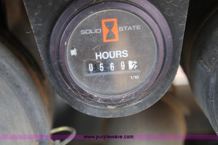 image for item T9067 2009 Ditch Witch R230 trencher