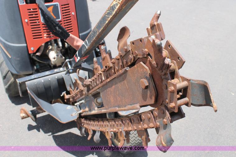 image for item T9069 2009 Ditch Witch R230 trencher