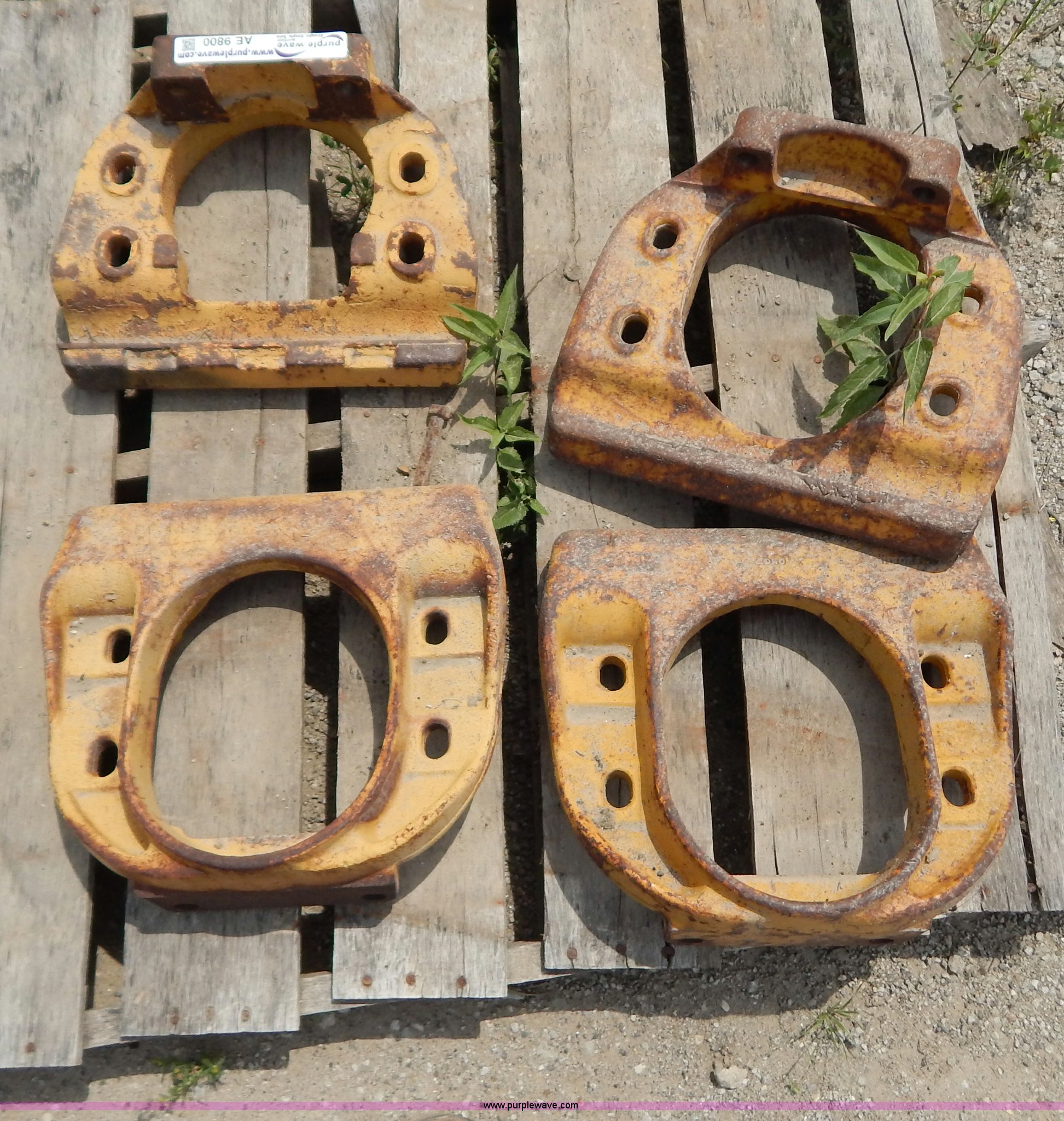 (4) idler guards for Caterpillar D8 dozer in Kansas City, MO | Item ...