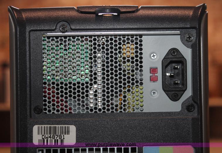 image for item AV9186 (16) assorted Dell computers