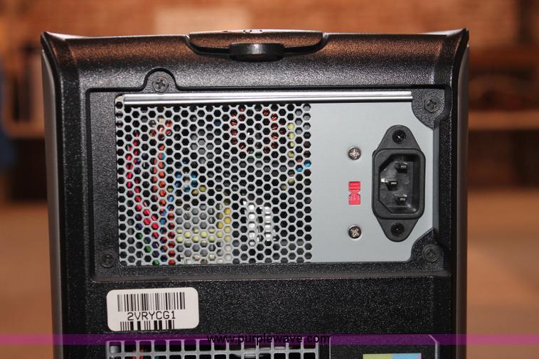 image for item AV9186 (16) assorted Dell computers