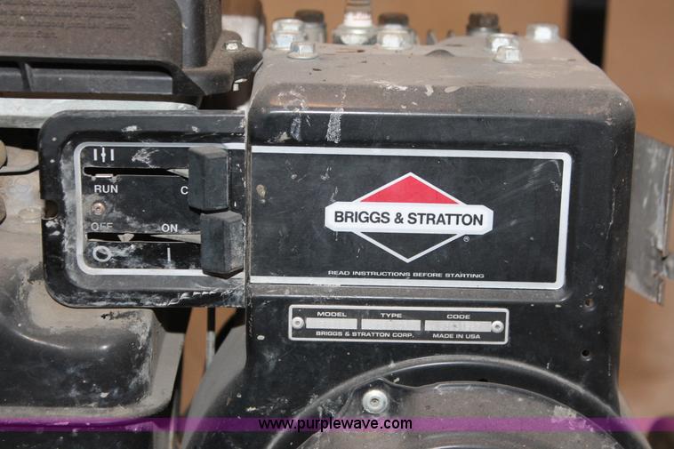 image for item AV9192 Dayton Medium Dut 3ZC11 generator