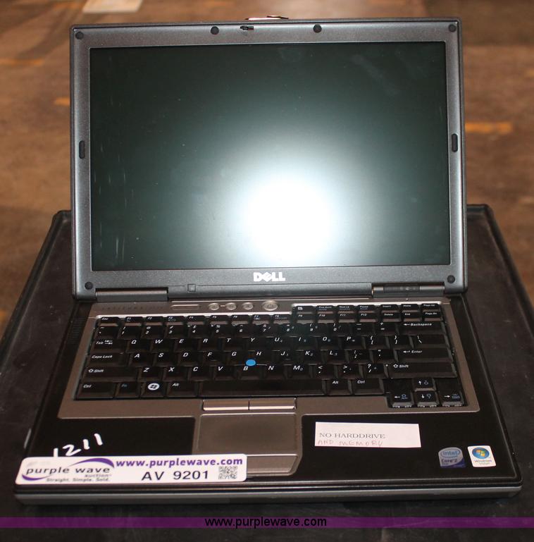image for item AV9201 Dell Latitide D630 laptop computer