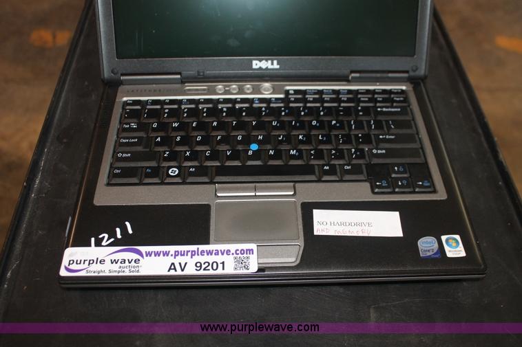 image for item AV9201 Dell Latitide D630 laptop computer