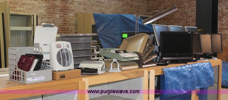 image for item AV9206 Assorted office supplies