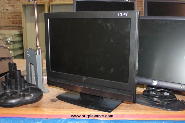 image for item AV9206 Assorted office supplies