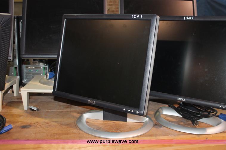 image for item AV9206 Assorted office supplies