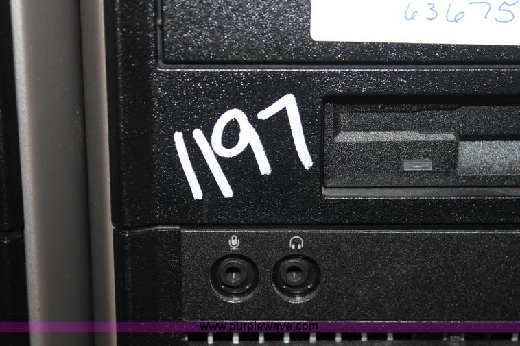 image for item AV9208 *(4) Dell computers