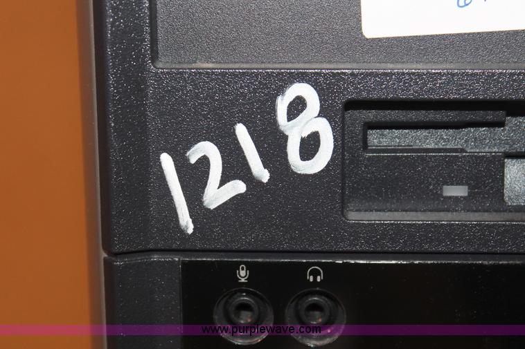 image for item AV9208 *(4) Dell computers