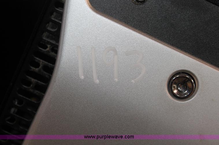 image for item AV9210 (6) assorted Dell computers