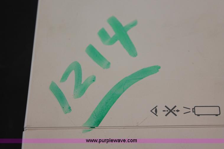 image for item AV9211 Assorted electronics