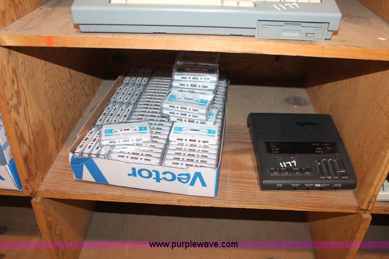 image for item AV9218 Assorted electronics