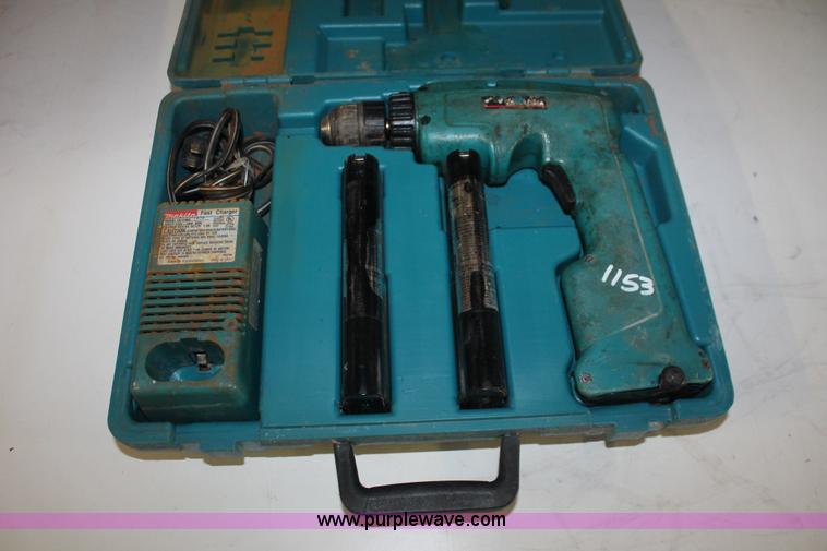 image for item AV9230 Makita 6011P drill
