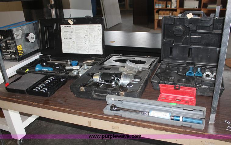 image for item AV9232 Kent Moore SPX 6.6 L diesel engine service tool kit