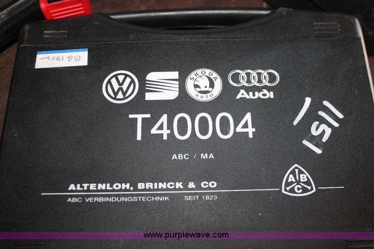 image for item AV9232 Kent Moore SPX 6.6 L diesel engine service tool kit