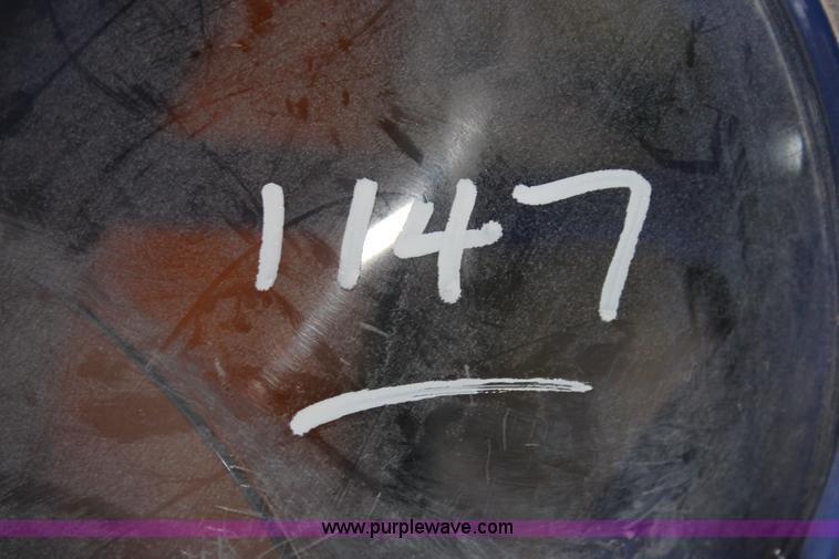 image for item AV9233 Scott AV2000 breathing apparatus