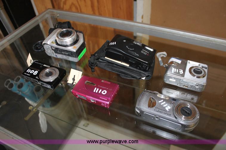 image for item AV9241 Assorted cameras