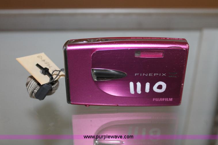 image for item AV9241 Assorted cameras