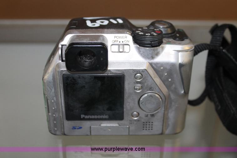 image for item AV9241 Assorted cameras