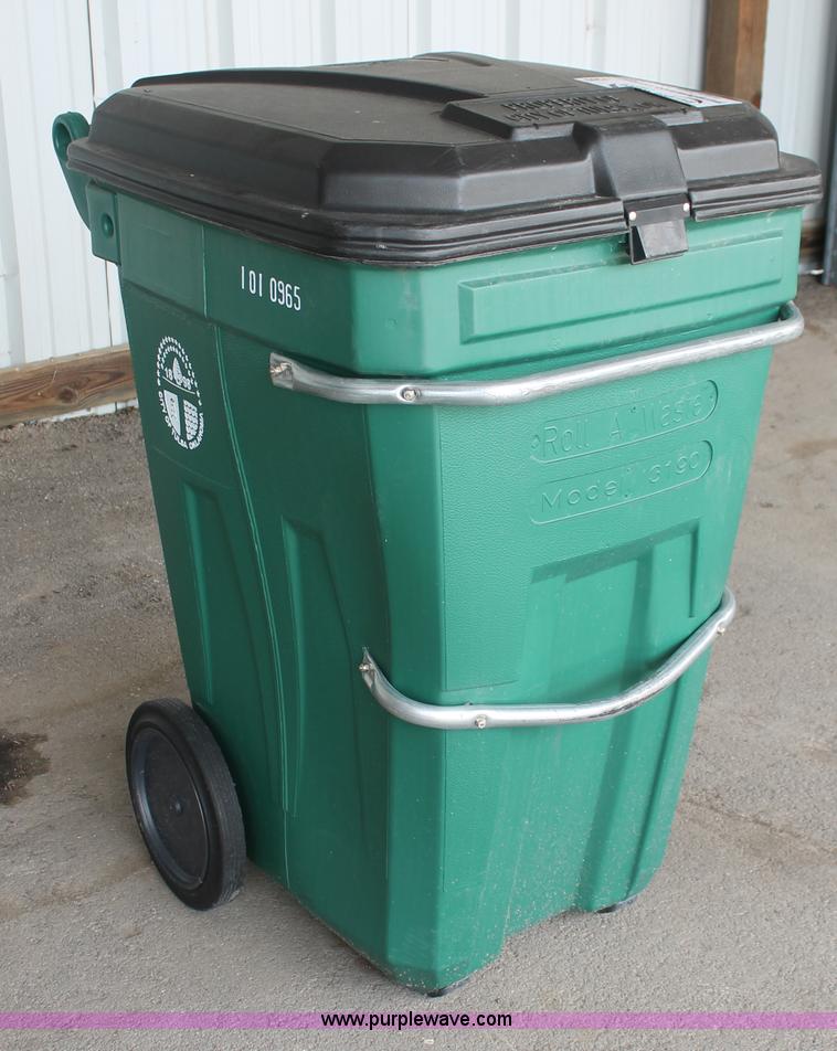 image for item I7983 (375) plastic trash carts