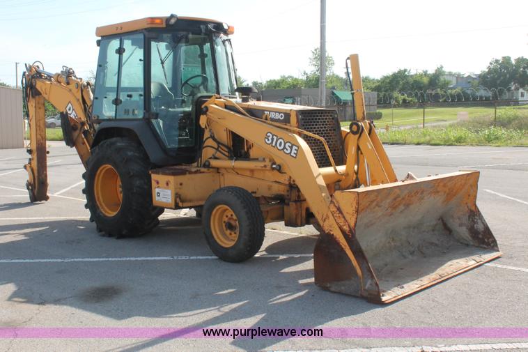 image for item I7989 1999 John Deere 310SE backhoe