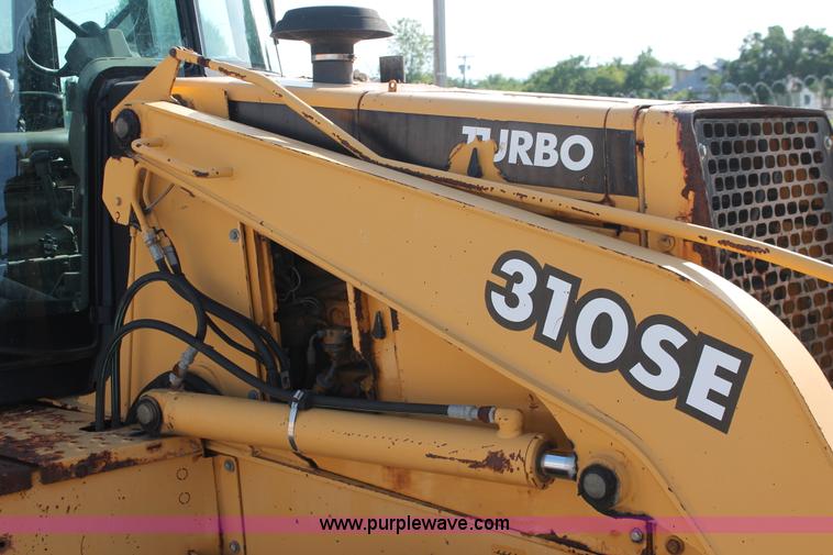 image for item I7989 1999 John Deere 310SE backhoe
