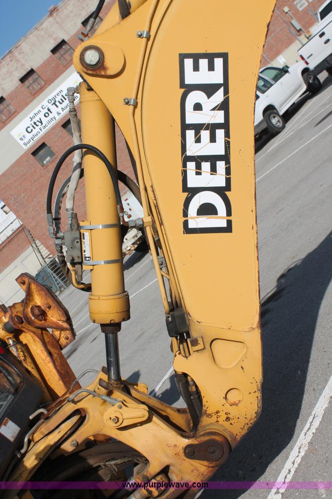 image for item I7989 1999 John Deere 310SE backhoe