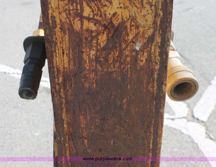 image for item I7989 1999 John Deere 310SE backhoe