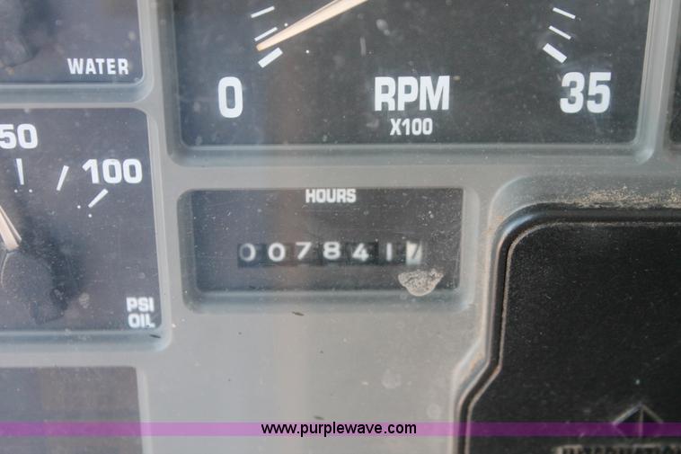 image for item I7990 2000 International 2554 dump truck