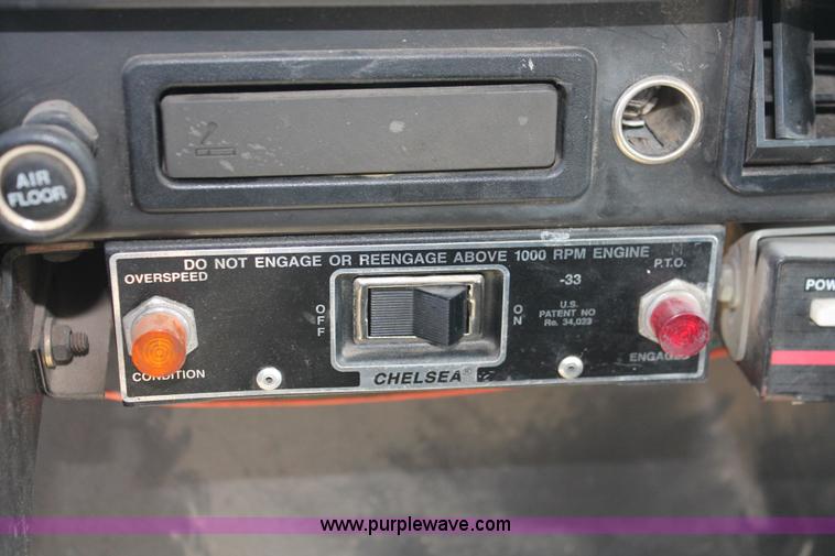 image for item I7990 2000 International 2554 dump truck