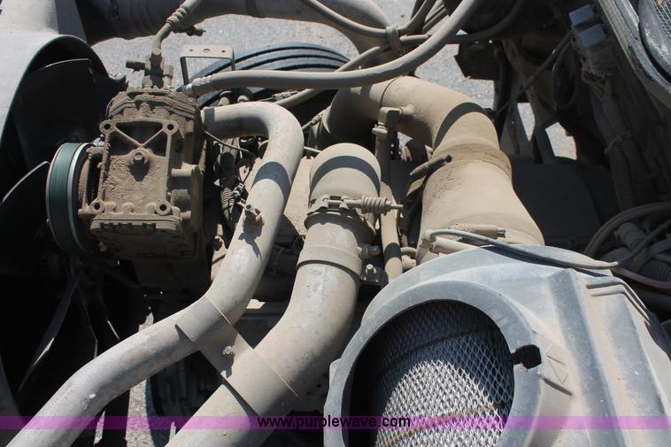 image for item I7990 2000 International 2554 dump truck